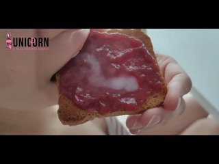 the girl eats a sperm butter (bread, jam and cum)